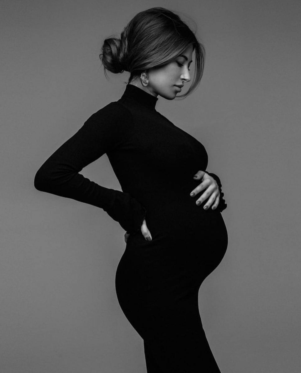 embarazada-silueta-blanco-y-negro-ANAVALERO-BEAUTYCONCEPT